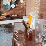 Sunrock - Begonia Aparthotel Naxos City
