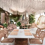 Sunrock - Begonia Aparthotel