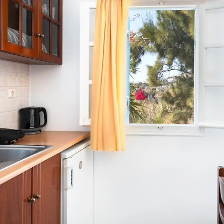 Sunrock - Begonia Apartmanhotel